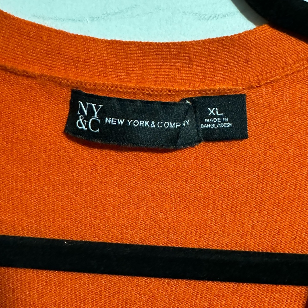 Chelsea Cardigan - Picture 4 of 5